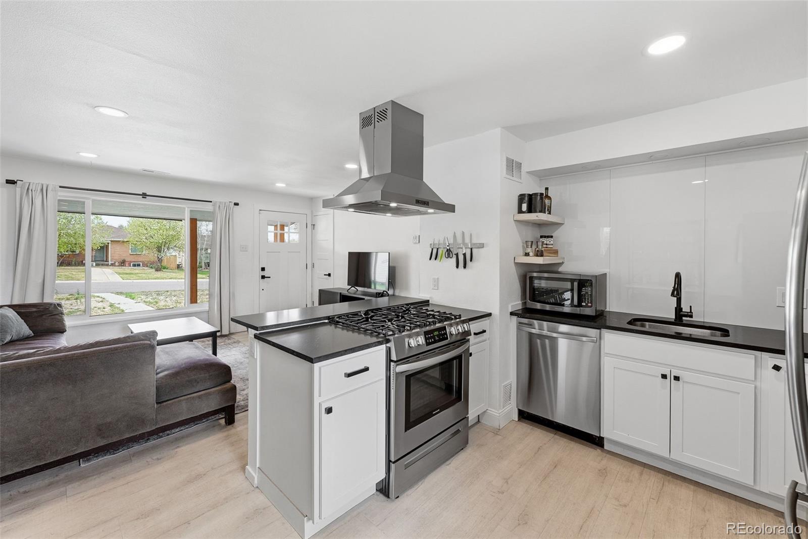 MLS Image #15 for 34  yates street,denver, Colorado