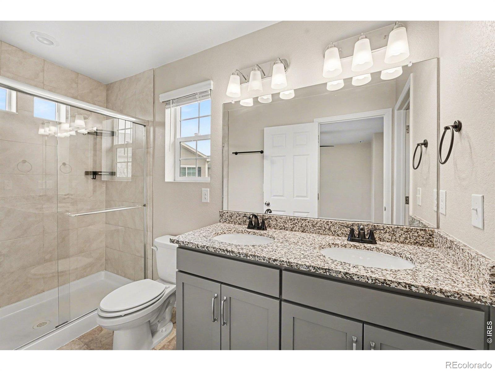 MLS Image #11 for 26288 e maple drive,aurora, Colorado