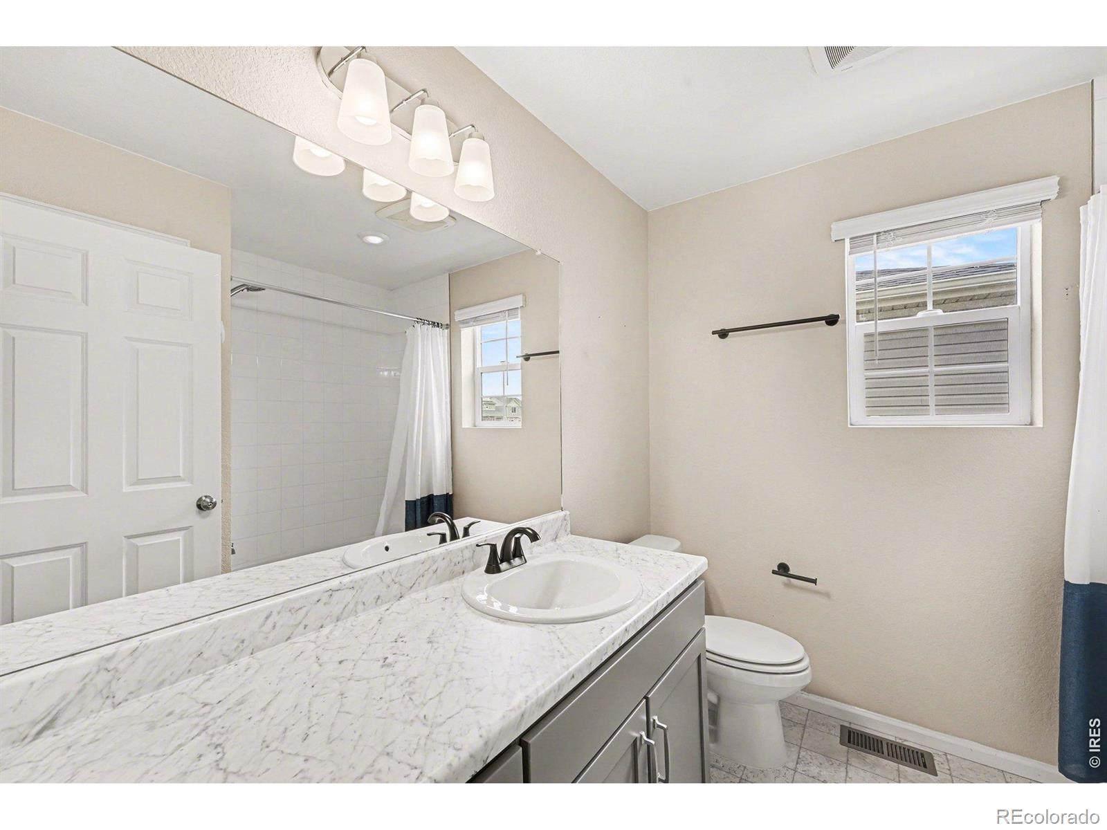 MLS Image #14 for 26288 e maple drive,aurora, Colorado
