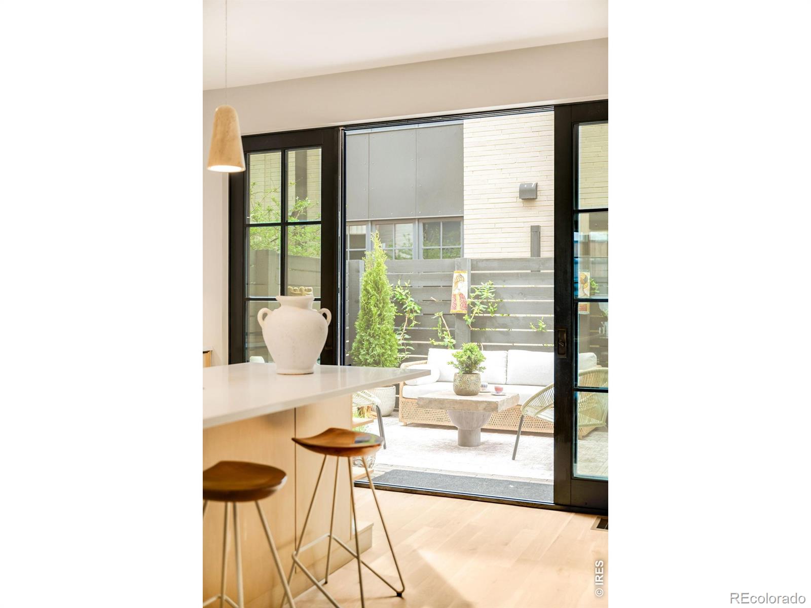 MLS Image #14 for 2116  pearl street,boulder, Colorado