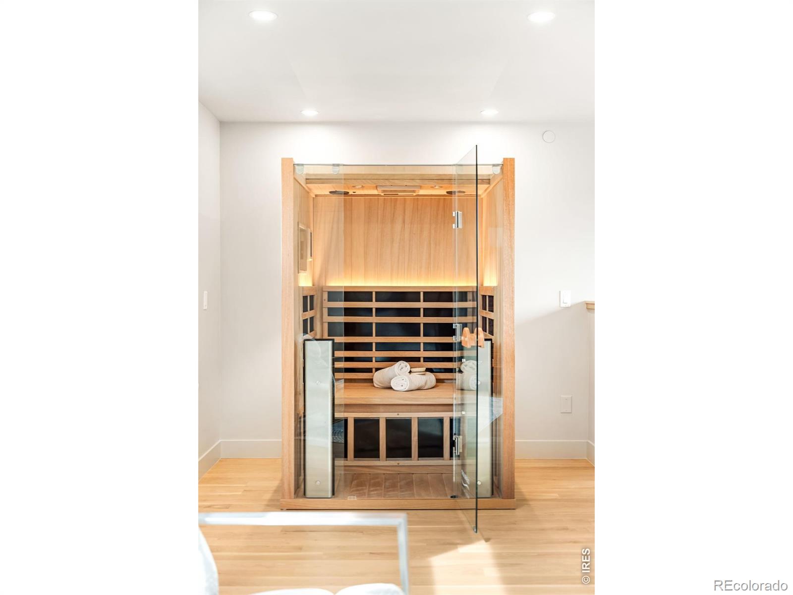 MLS Image #36 for 2116  pearl street,boulder, Colorado