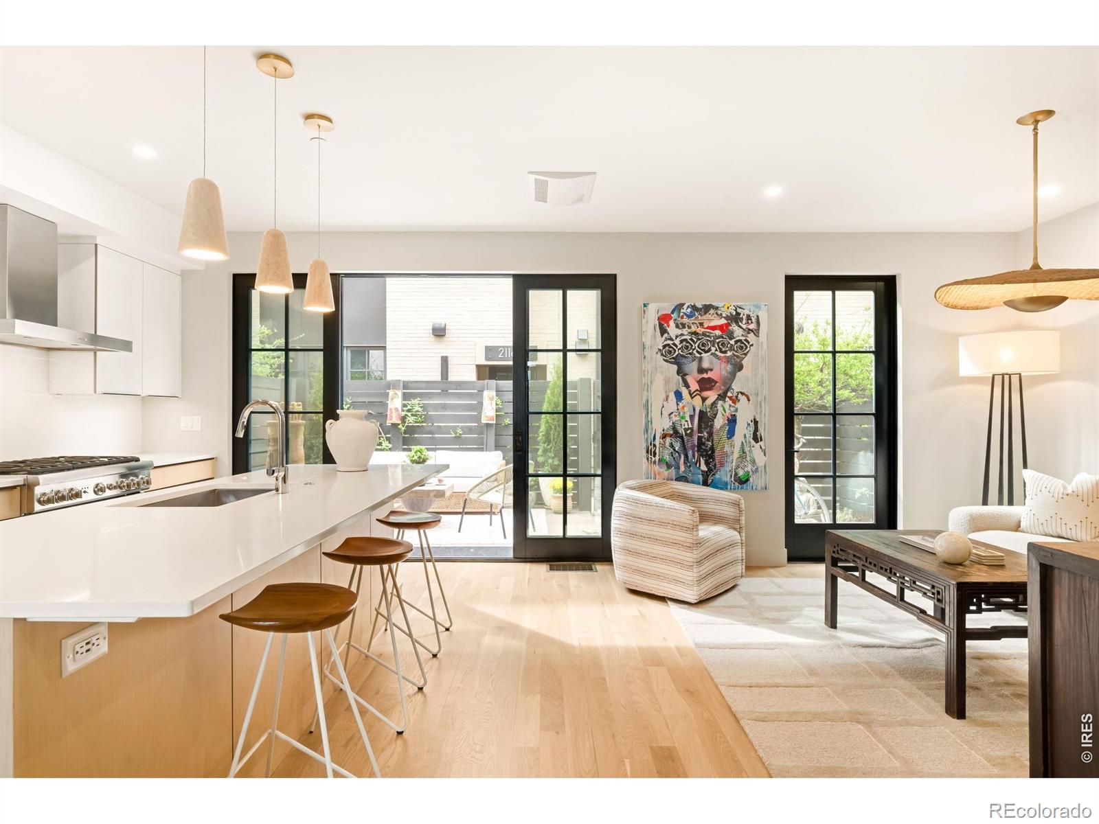 MLS Image #4 for 2116  pearl street,boulder, Colorado