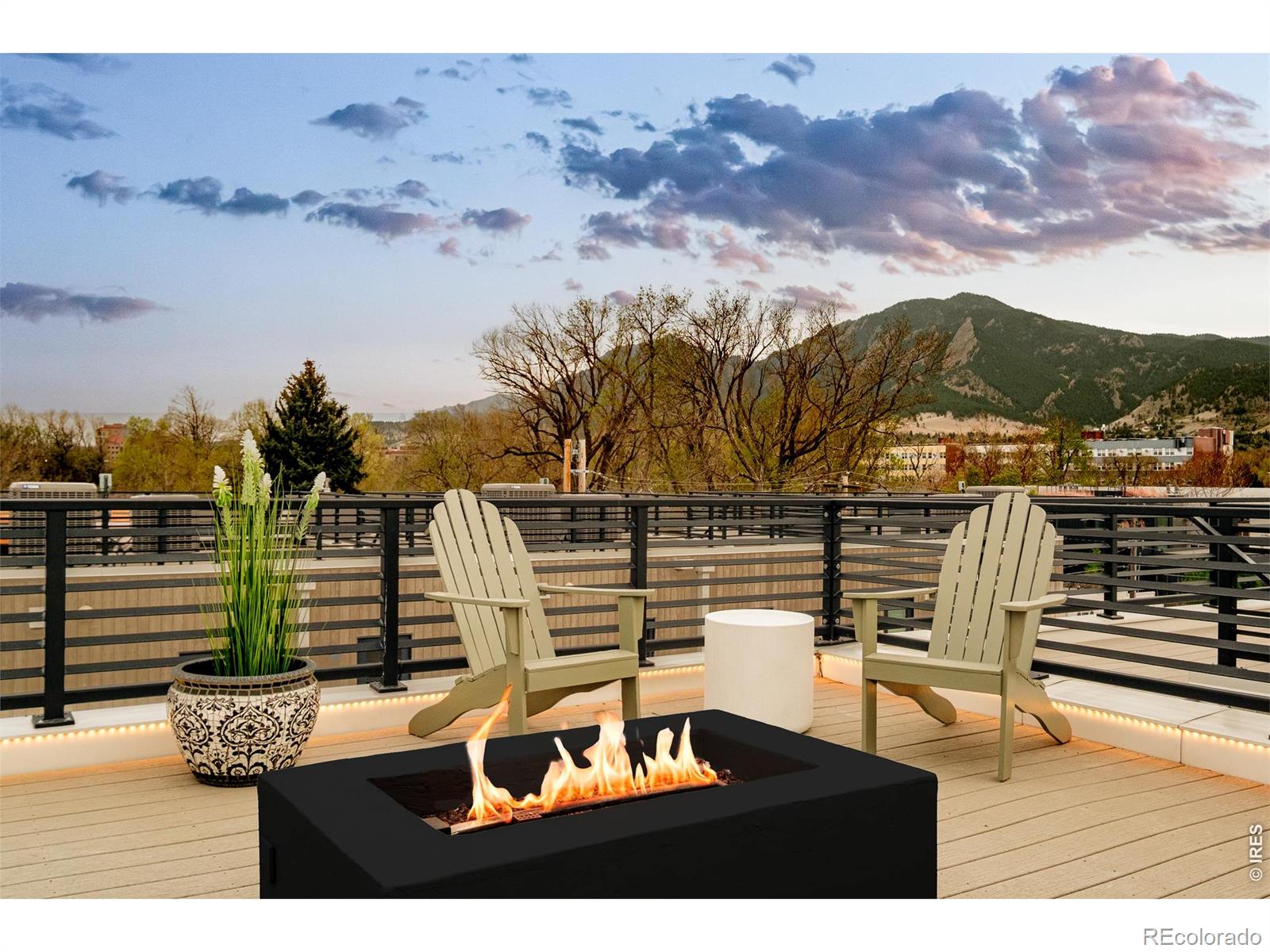 MLS Image #41 for 2116  pearl street,boulder, Colorado