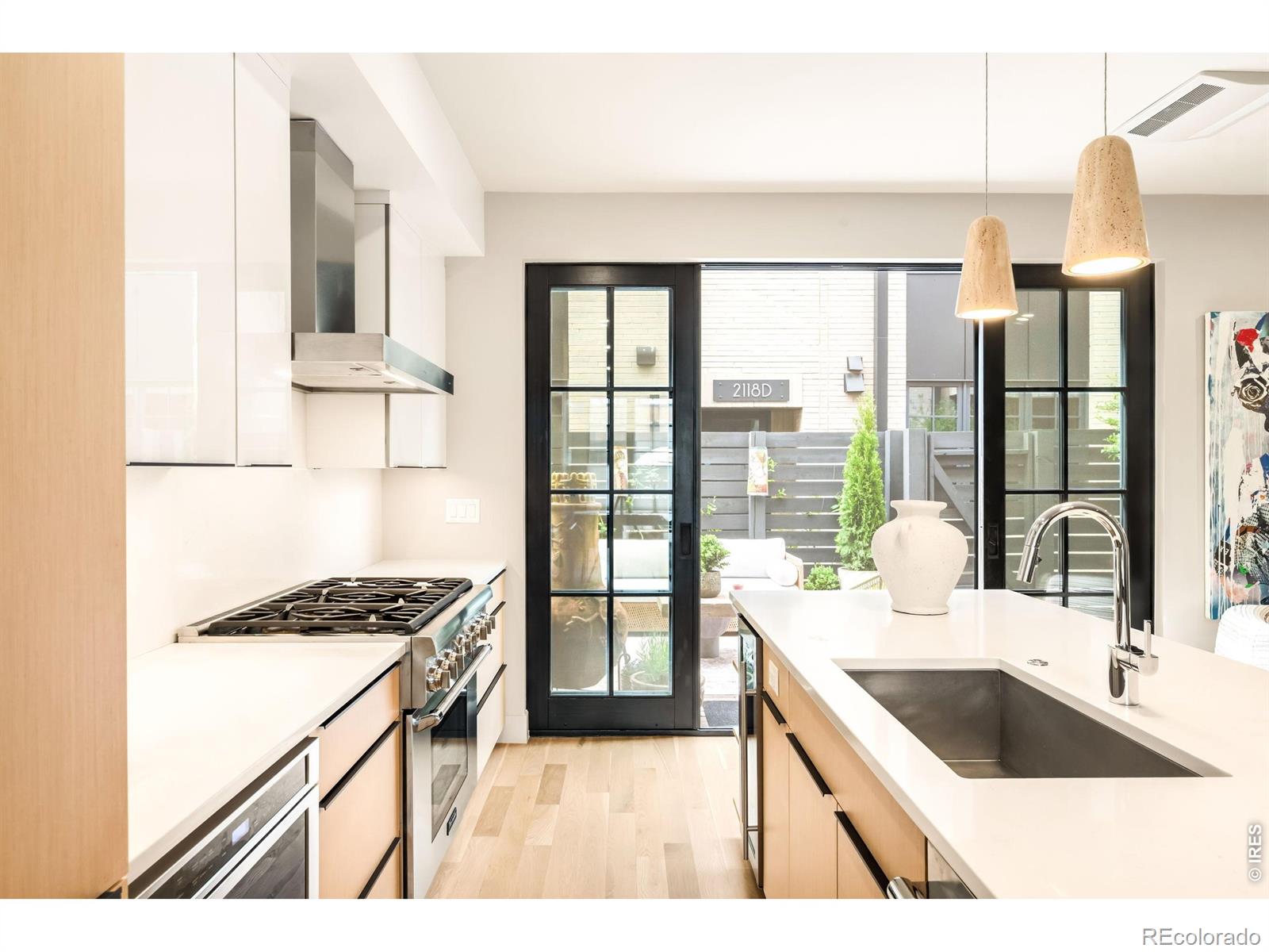 MLS Image #6 for 2116  pearl street,boulder, Colorado