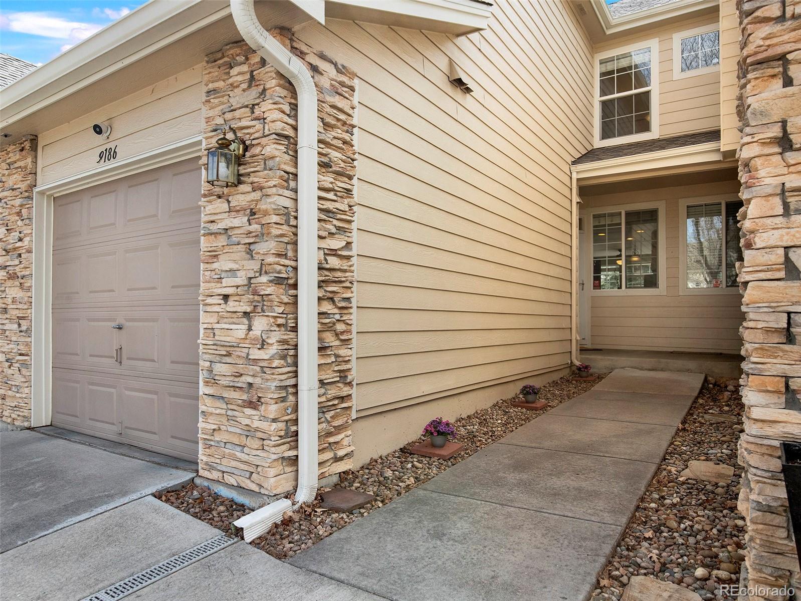 MLS Image #2 for 9186 w phillips drive,littleton, Colorado
