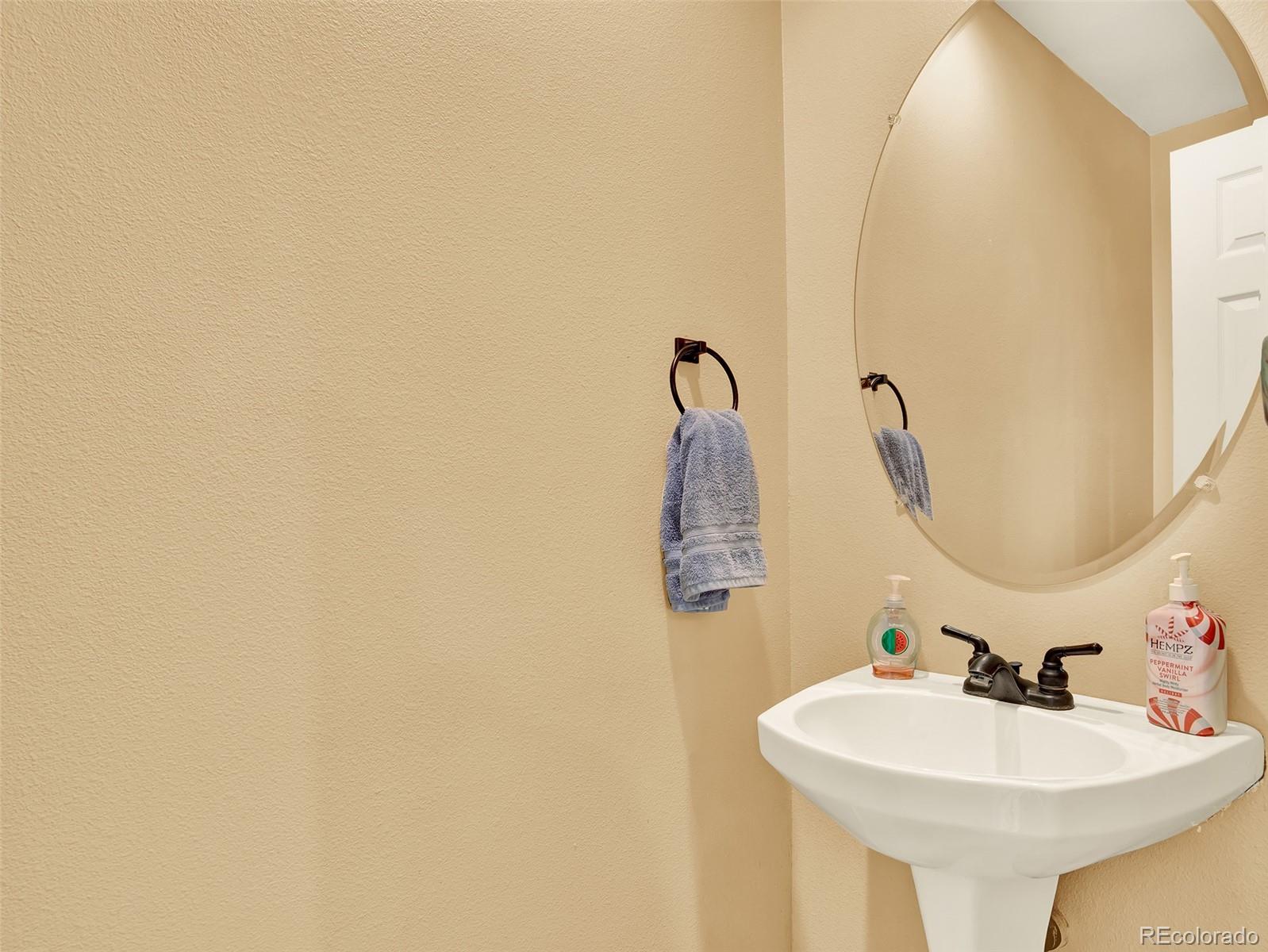 MLS Image #8 for 9186 w phillips drive,littleton, Colorado