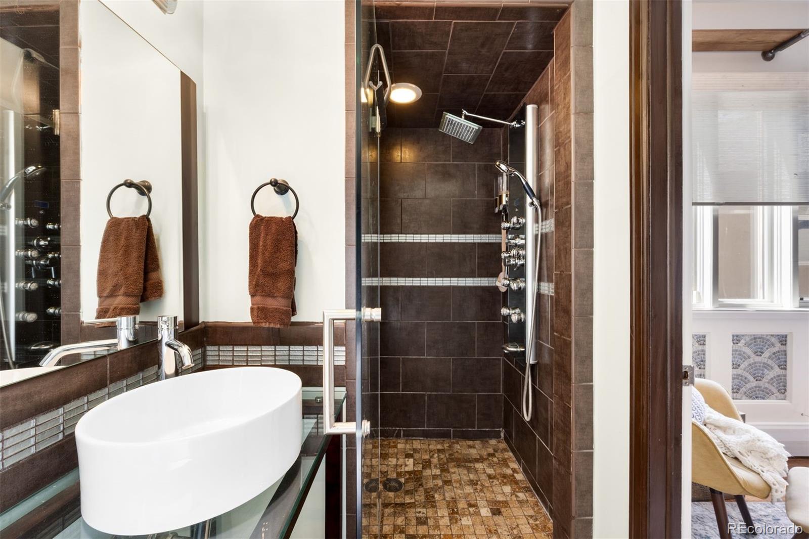 MLS Image #12 for 52 n lincoln street,denver, Colorado