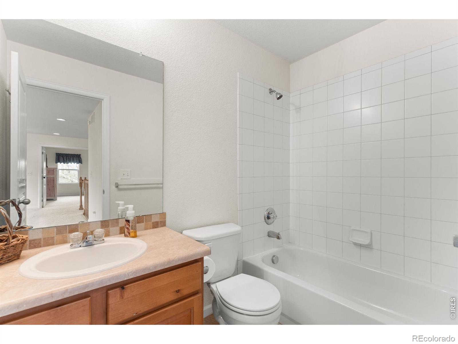 MLS Image #38 for 3673  goodwin street,johnstown, Colorado