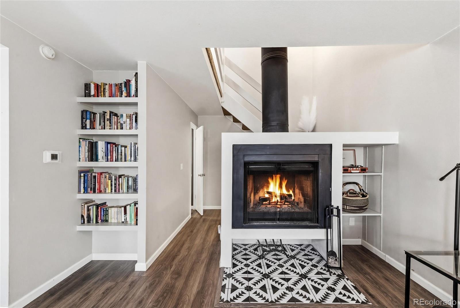 MLS Image #4 for 6890 e mississippi avenue,denver, Colorado