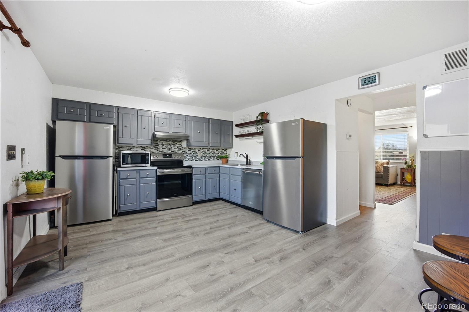 MLS Image #11 for 360 w rockrimmon boulevard,colorado springs, Colorado