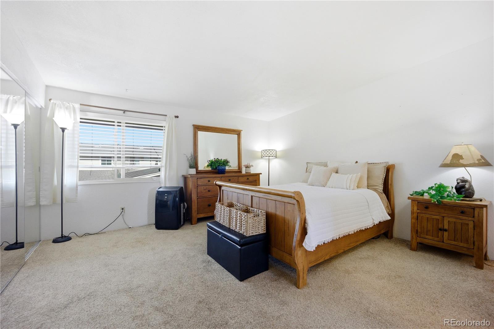 MLS Image #26 for 360 w rockrimmon boulevard,colorado springs, Colorado