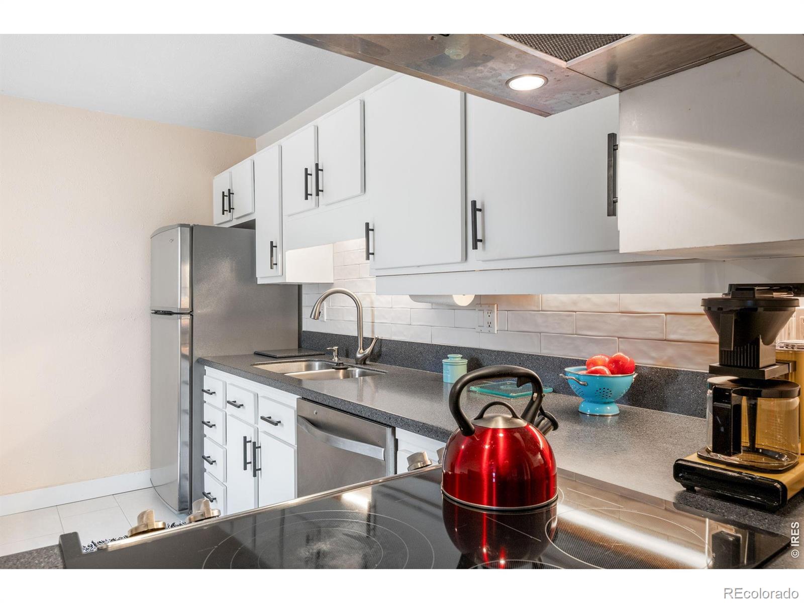 MLS Image #5 for 628  tantra drive,boulder, Colorado