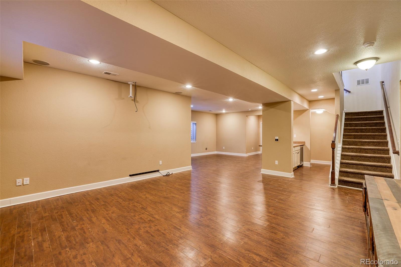 MLS Image #29 for 97 n jackson gap way,aurora, Colorado