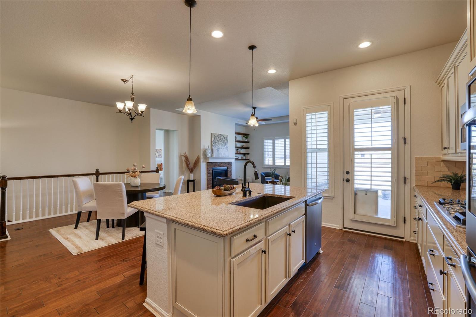 MLS Image #8 for 97 n jackson gap way,aurora, Colorado