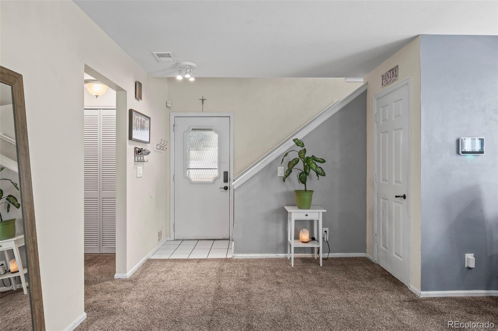 MLS Image #2 for 2101 s victor street,aurora, Colorado