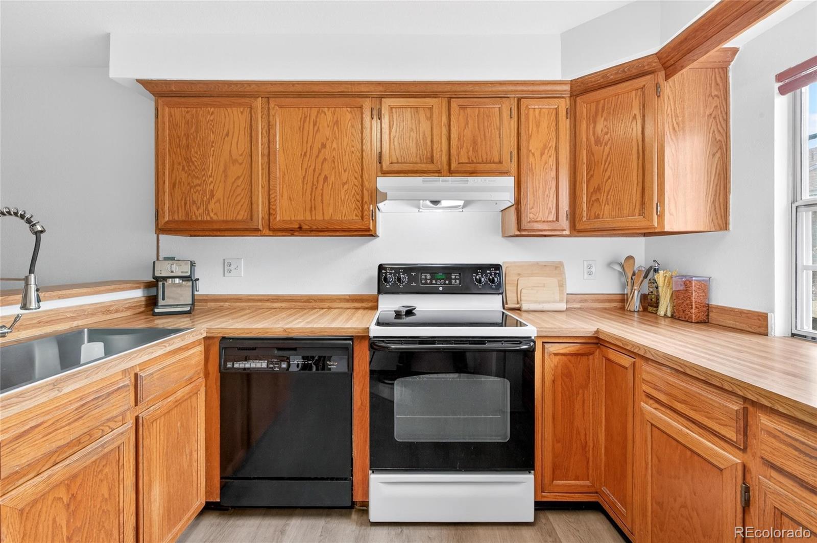 MLS Image #11 for 2082 s helena street a,aurora, Colorado