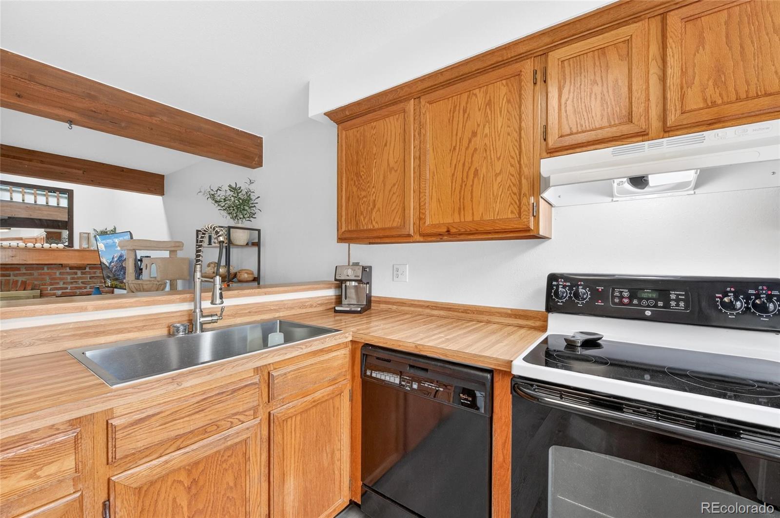 MLS Image #12 for 2082 s helena street a,aurora, Colorado