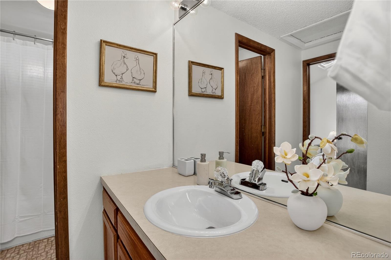 MLS Image #22 for 2082 s helena street a,aurora, Colorado
