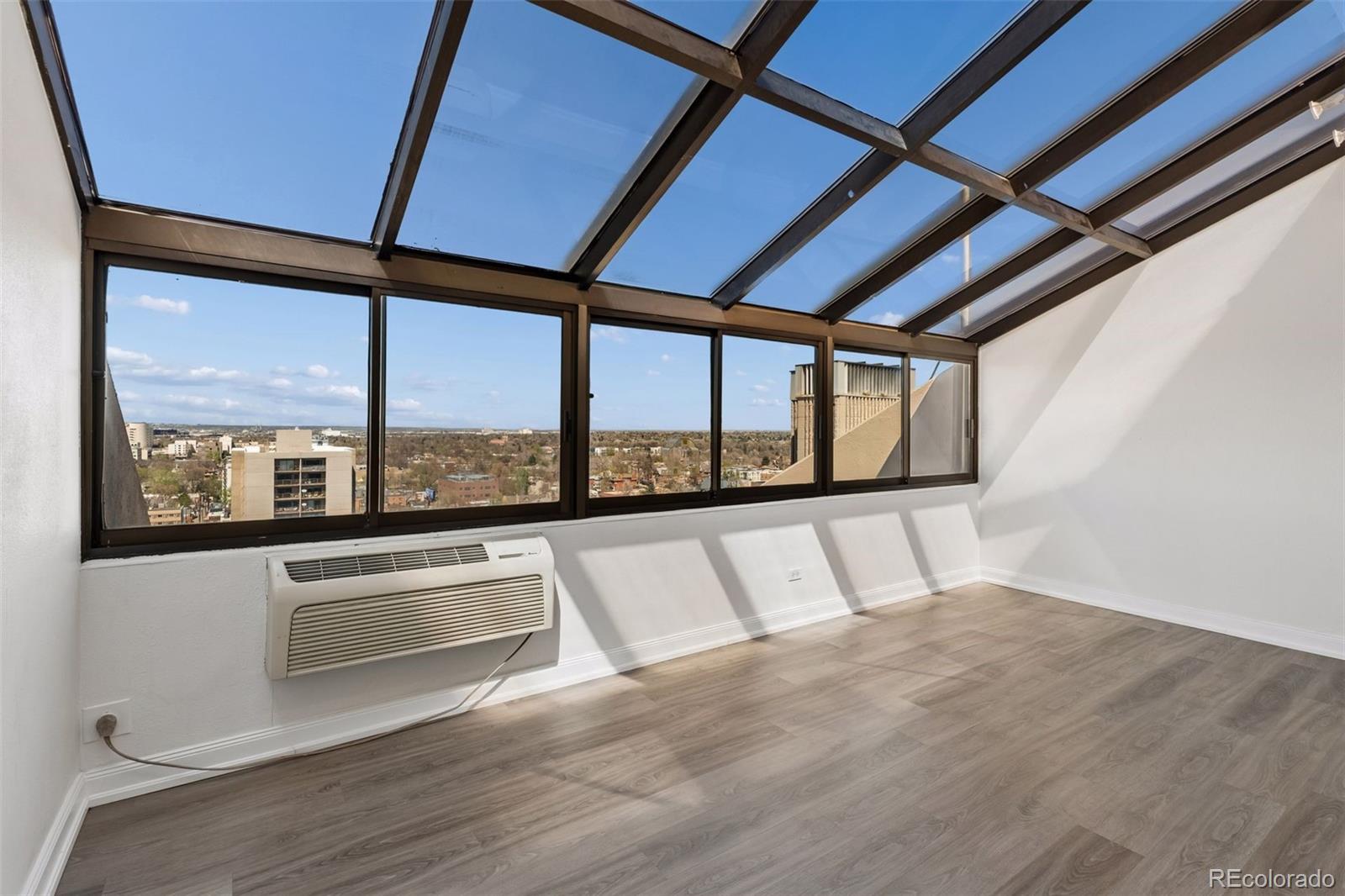 MLS Image #13 for 1313 n williams street,denver, Colorado