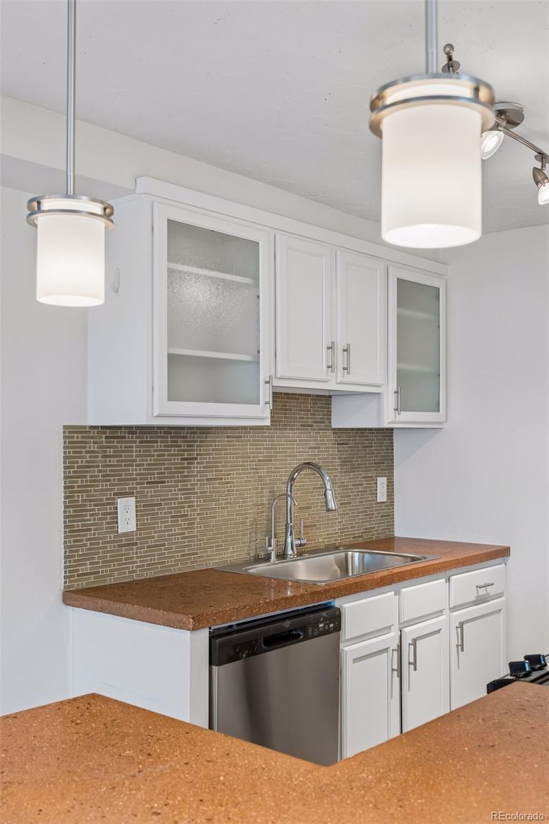 MLS Image #4 for 1313 n williams street,denver, Colorado