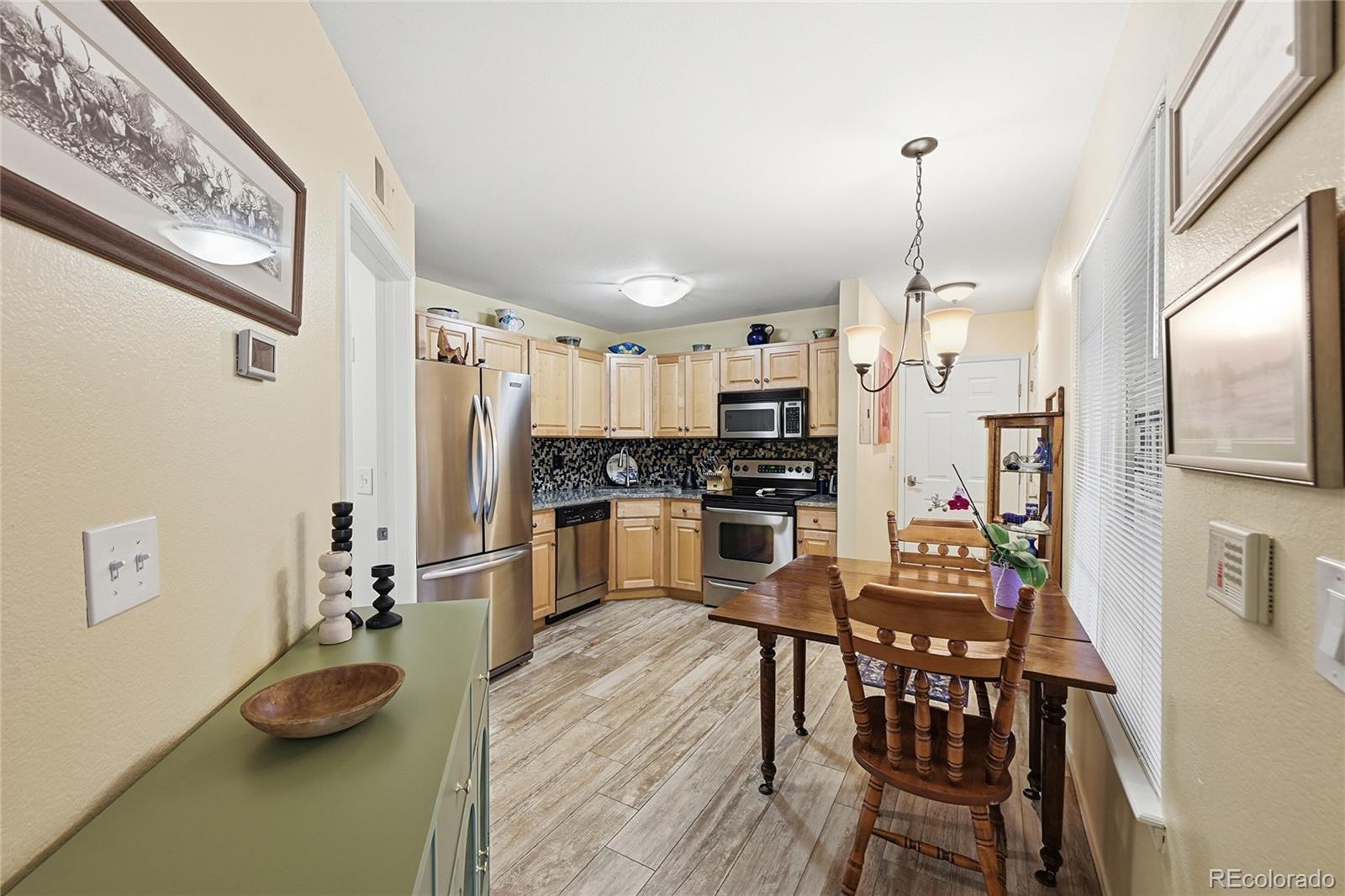MLS Image #18 for 8641 e dry creek road,centennial, Colorado