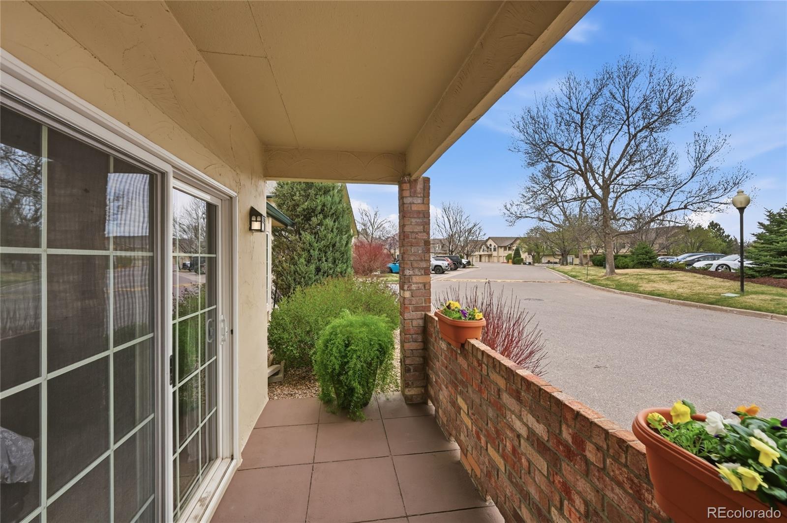 MLS Image #3 for 8641 e dry creek road,centennial, Colorado