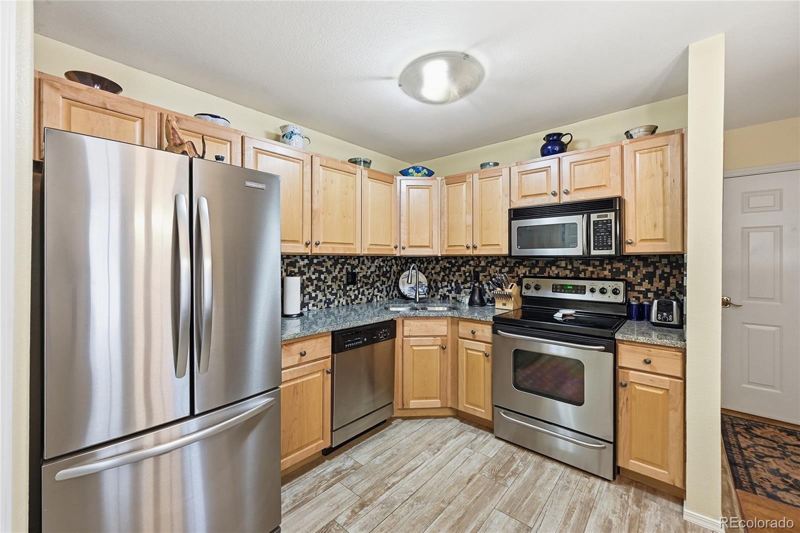 MLS Image #4 for 8641 e dry creek road,centennial, Colorado