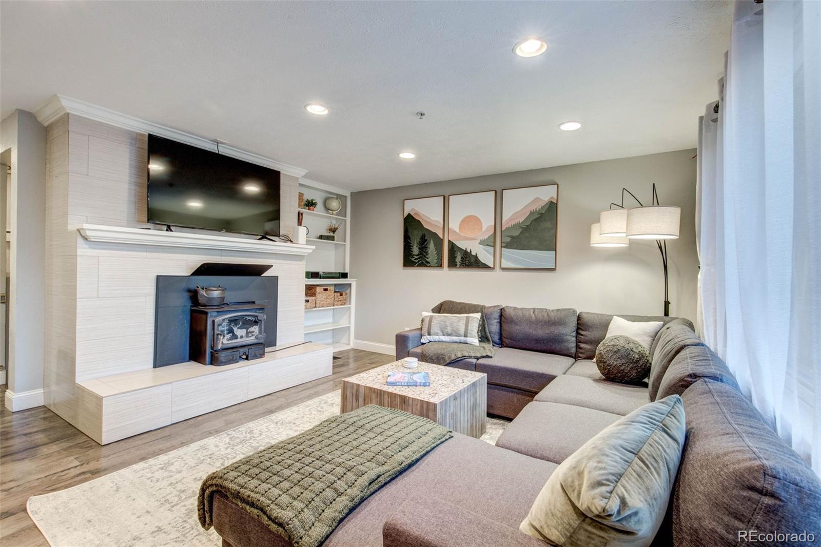 MLS Image #8 for 6022  newcombe court,arvada, Colorado