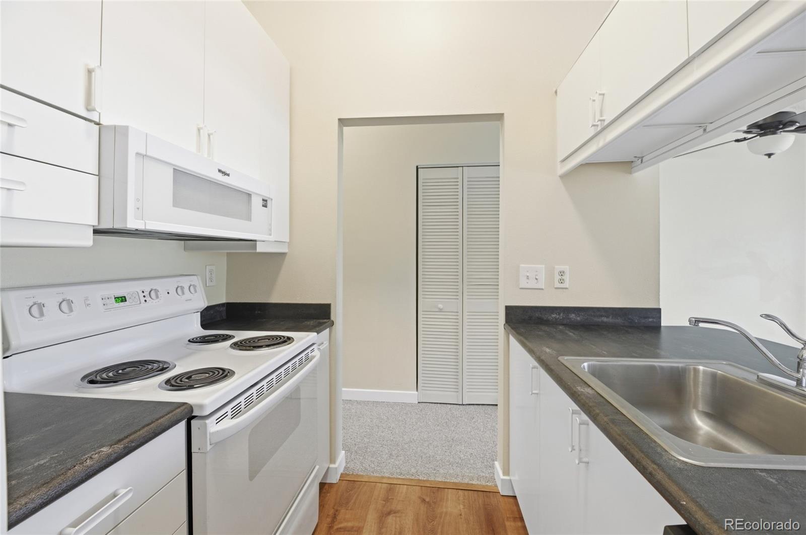 MLS Image #13 for 532  oakwood drive,castle rock, Colorado