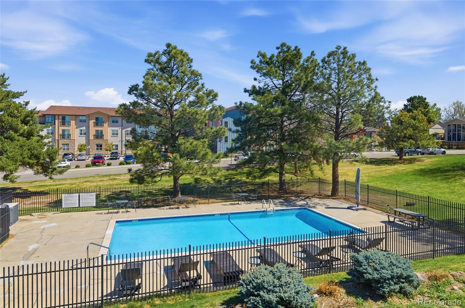 MLS Image #2 for 532  oakwood drive,castle rock, Colorado