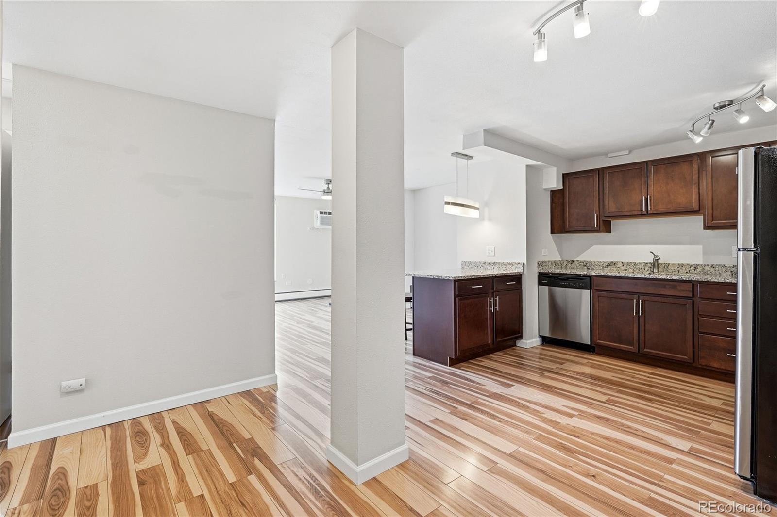 MLS Image #13 for 1050 n lafayette ,denver, Colorado