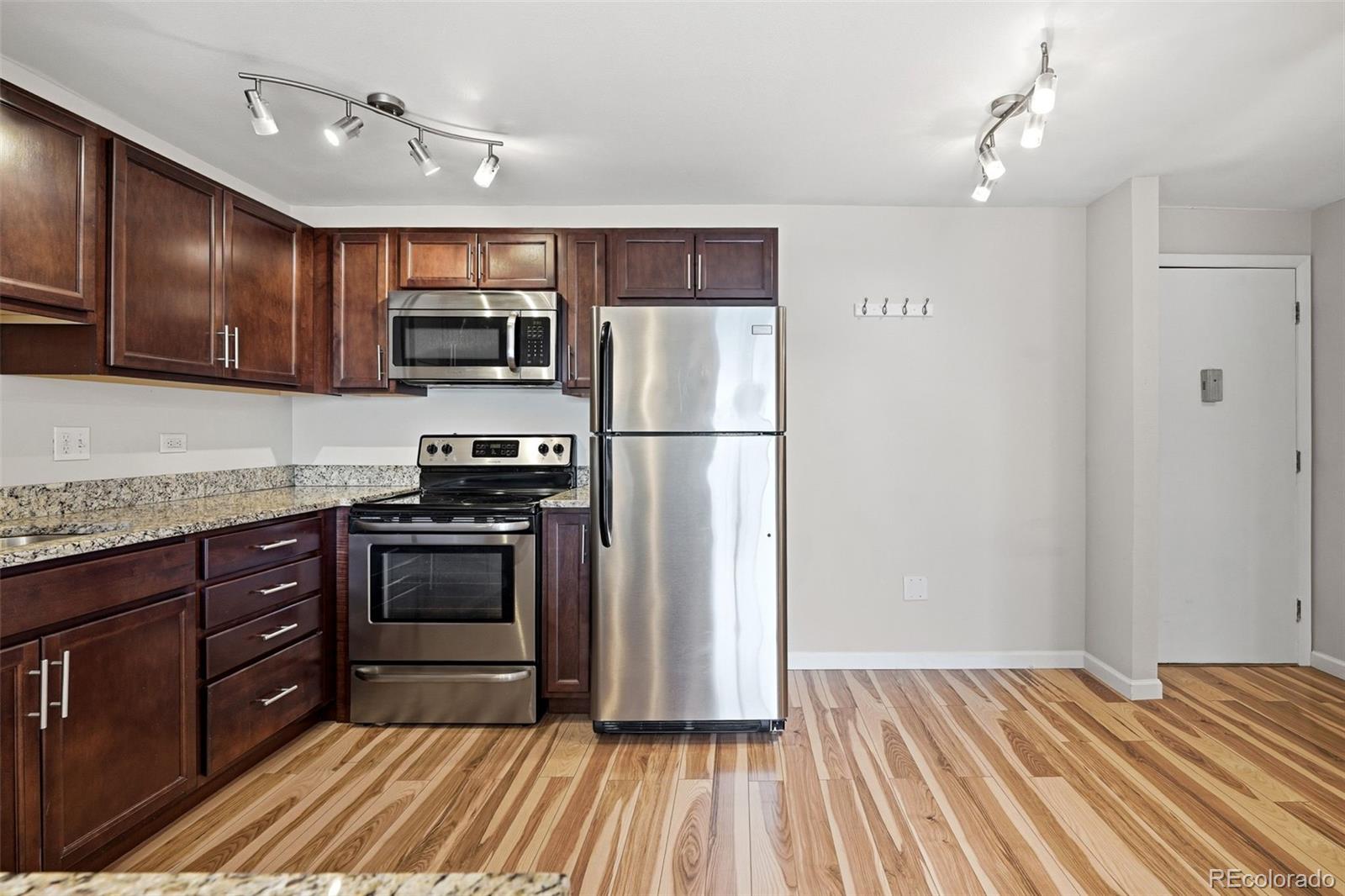 MLS Image #15 for 1050 n lafayette ,denver, Colorado