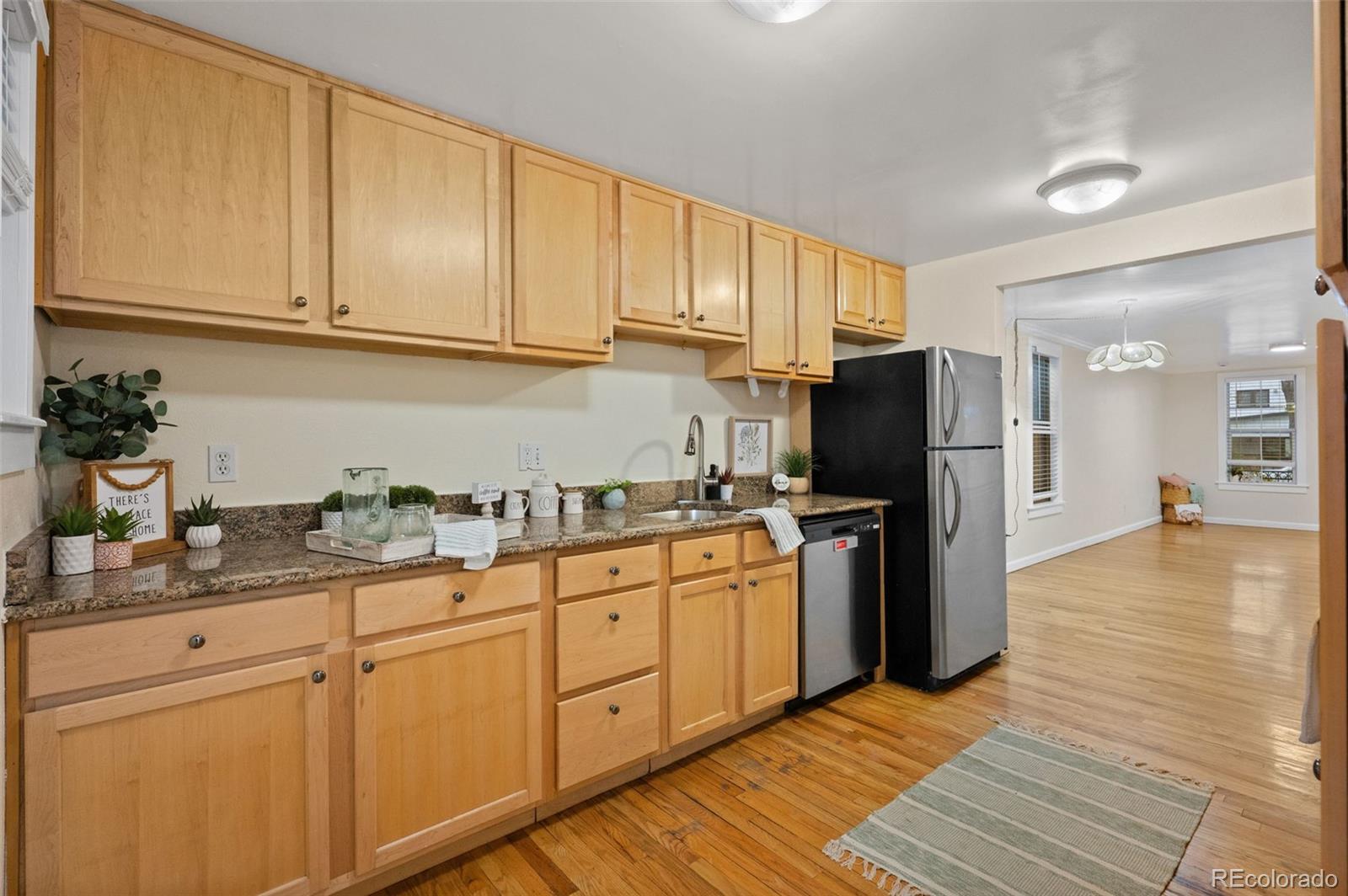 MLS Image #12 for 2226 n clarkson street,denver, Colorado