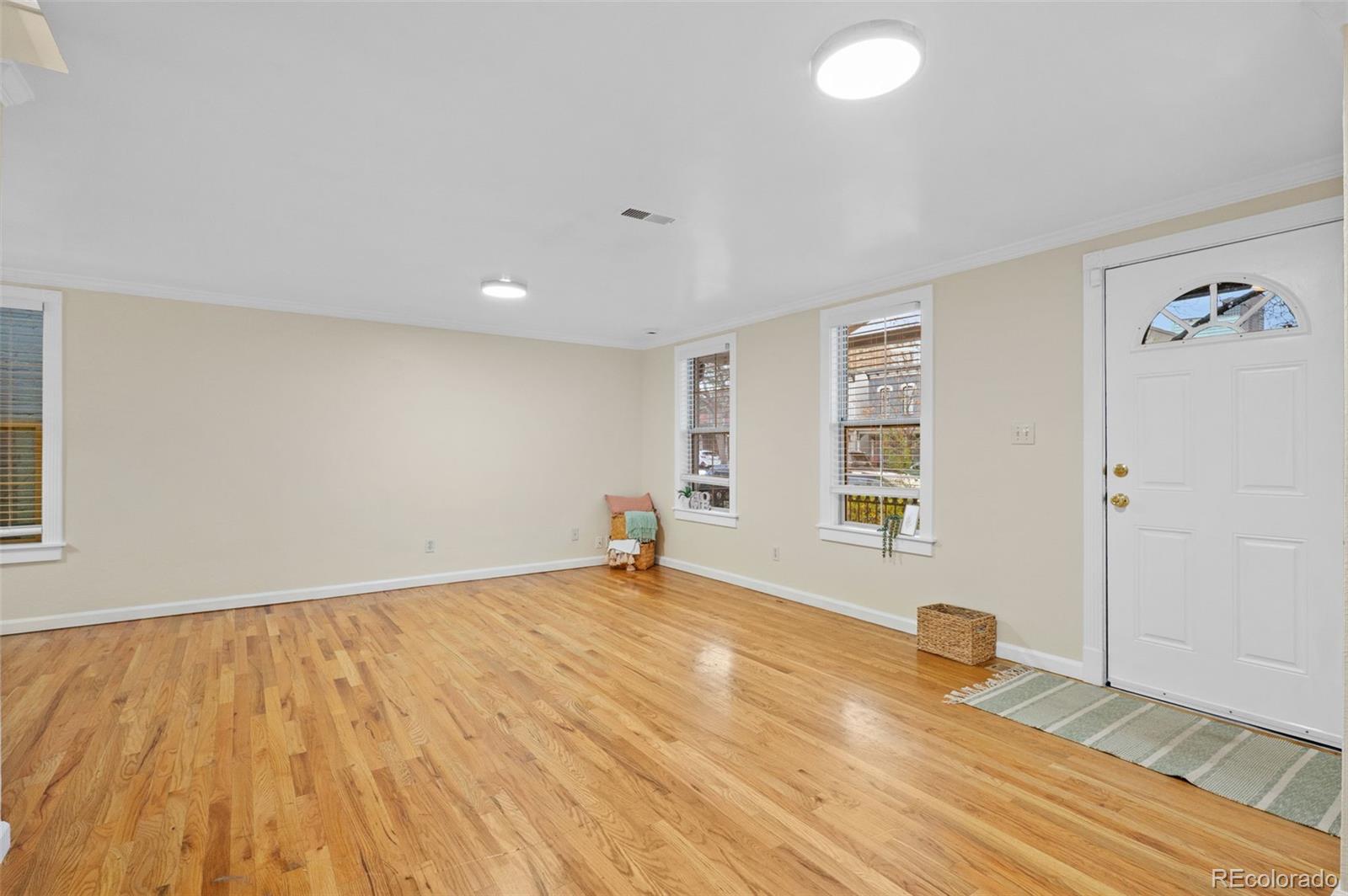 MLS Image #7 for 2226 n clarkson street,denver, Colorado