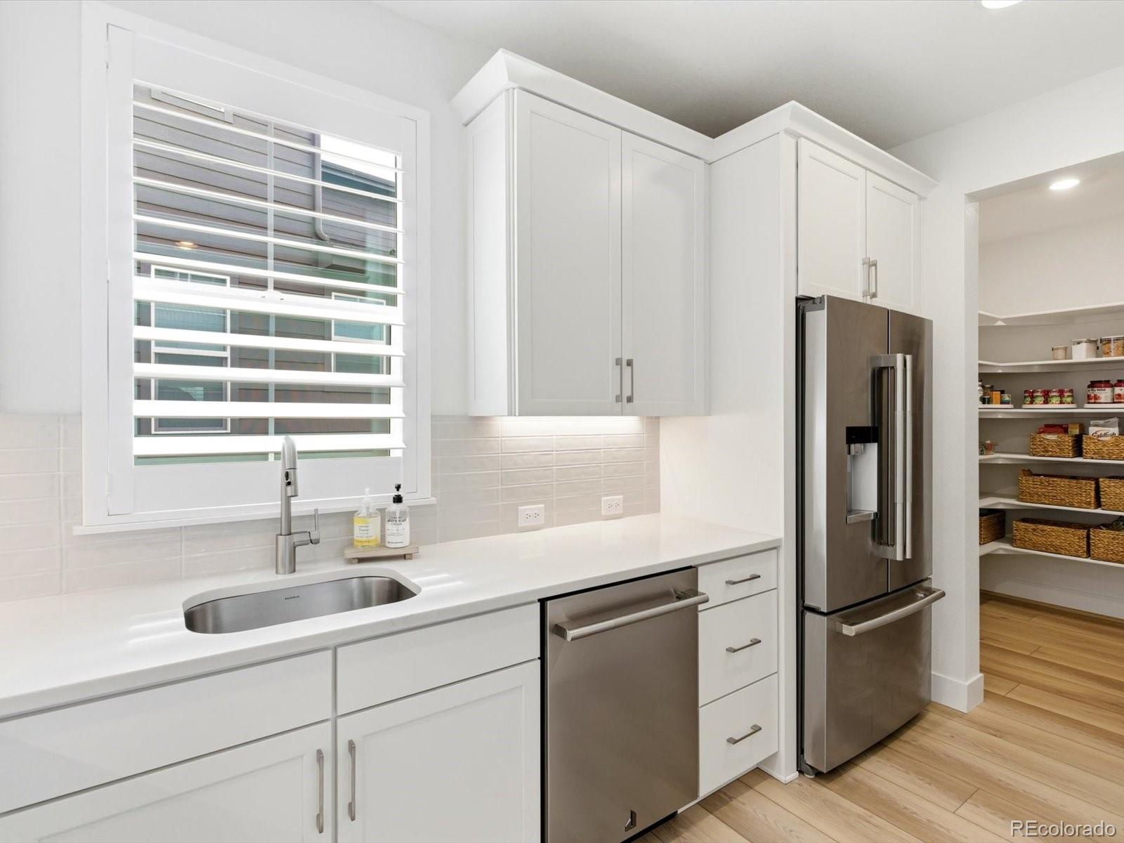 MLS Image #14 for 6526  still pine circle,castle pines, Colorado