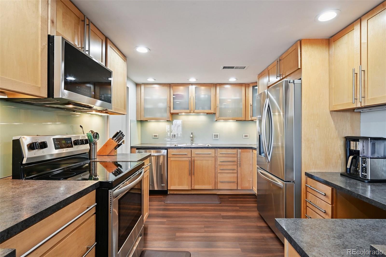 MLS Image #11 for 420 s marion parkway 802,denver, Colorado