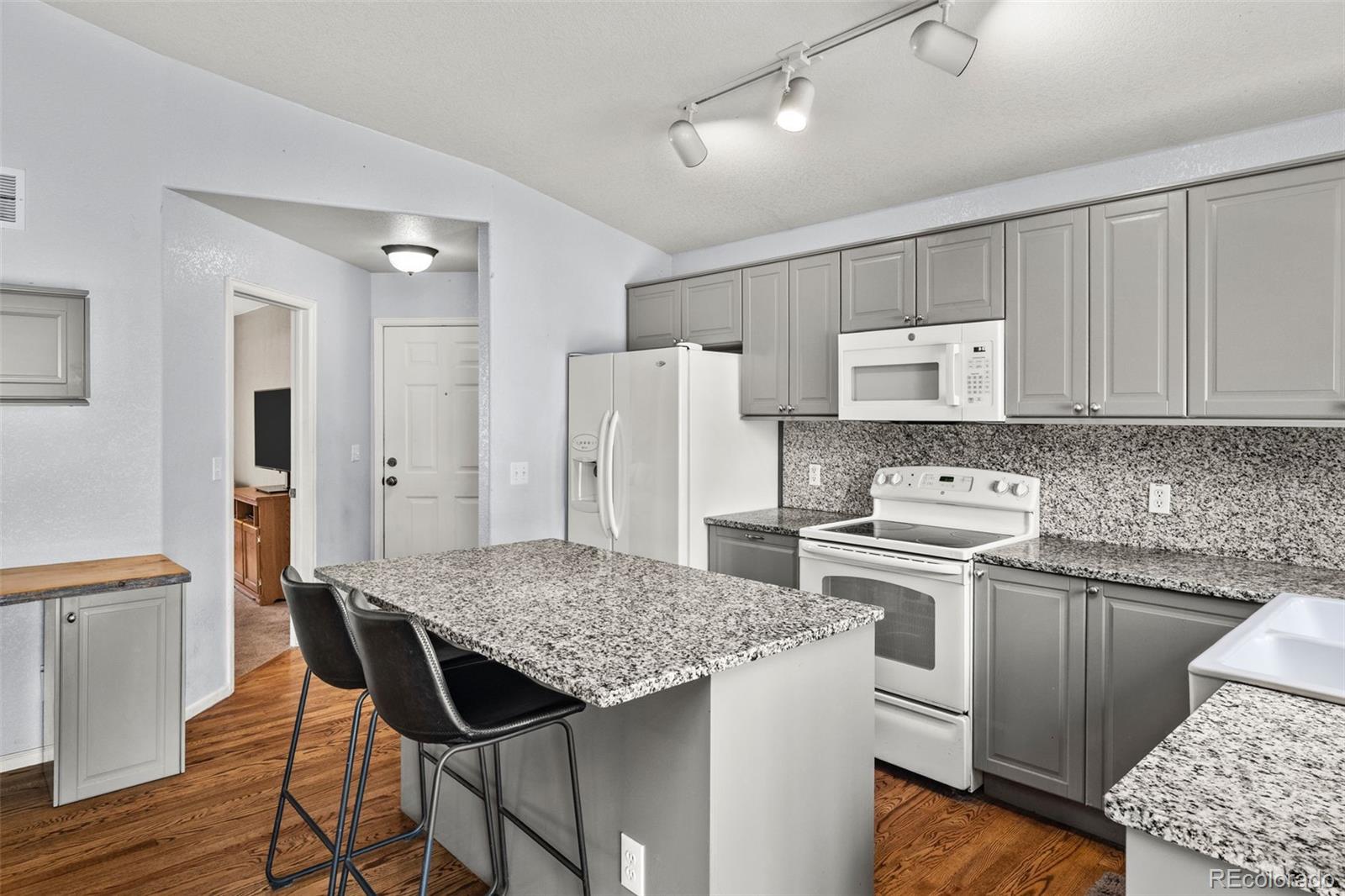 MLS Image #6 for 729  mathews circle,erie, Colorado
