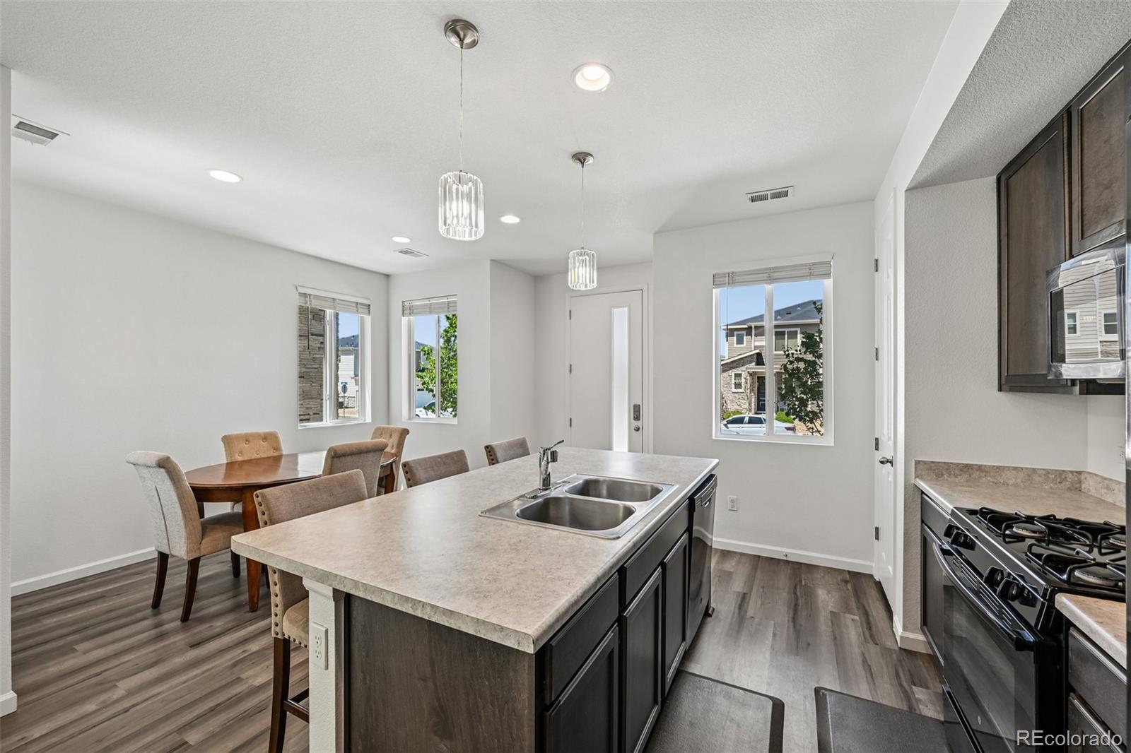 MLS Image #3 for 17224 e center place,aurora, Colorado