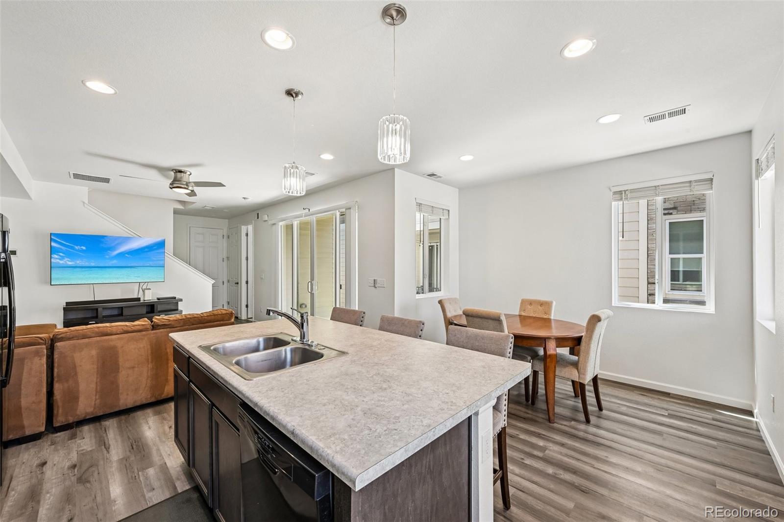 MLS Image #4 for 17224 e center place,aurora, Colorado