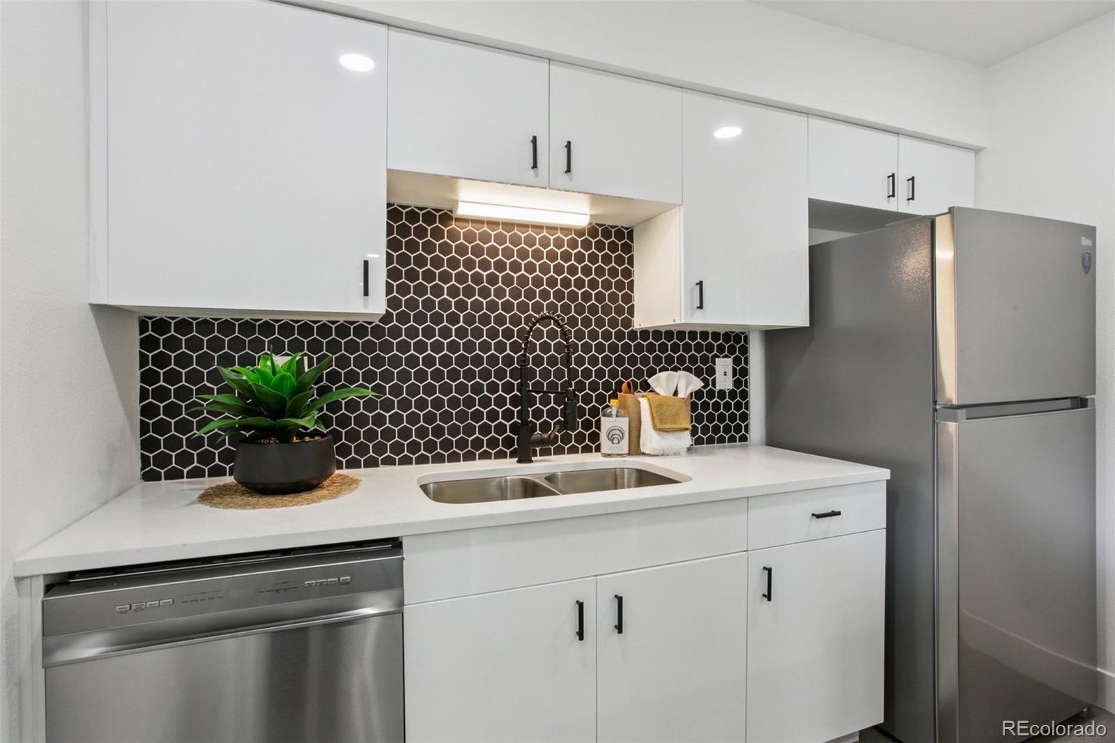 MLS Image #3 for 9105 e lehigh avenue 77,denver, Colorado