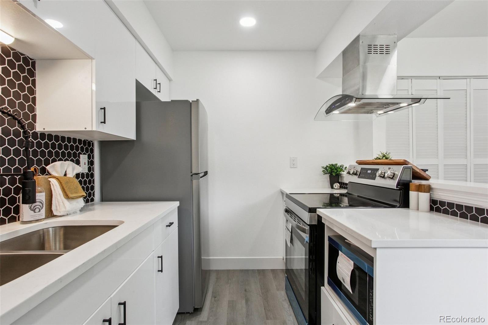 MLS Image #4 for 9105 e lehigh avenue 77,denver, Colorado