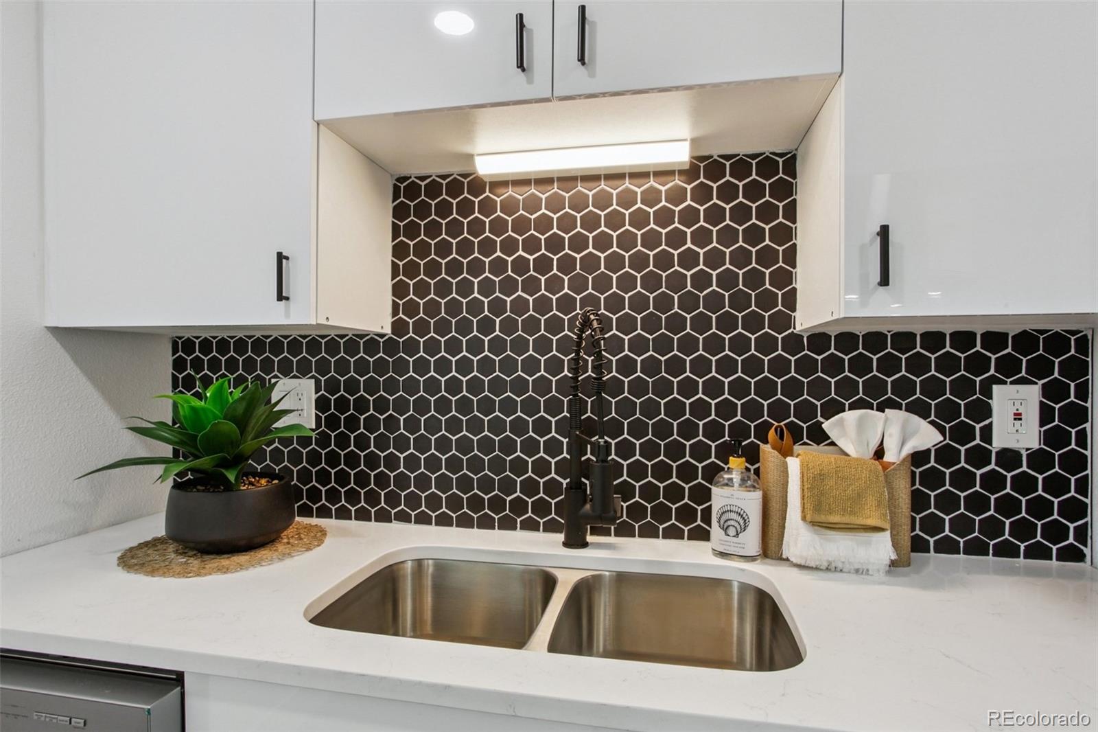 MLS Image #6 for 9105 e lehigh avenue 77,denver, Colorado