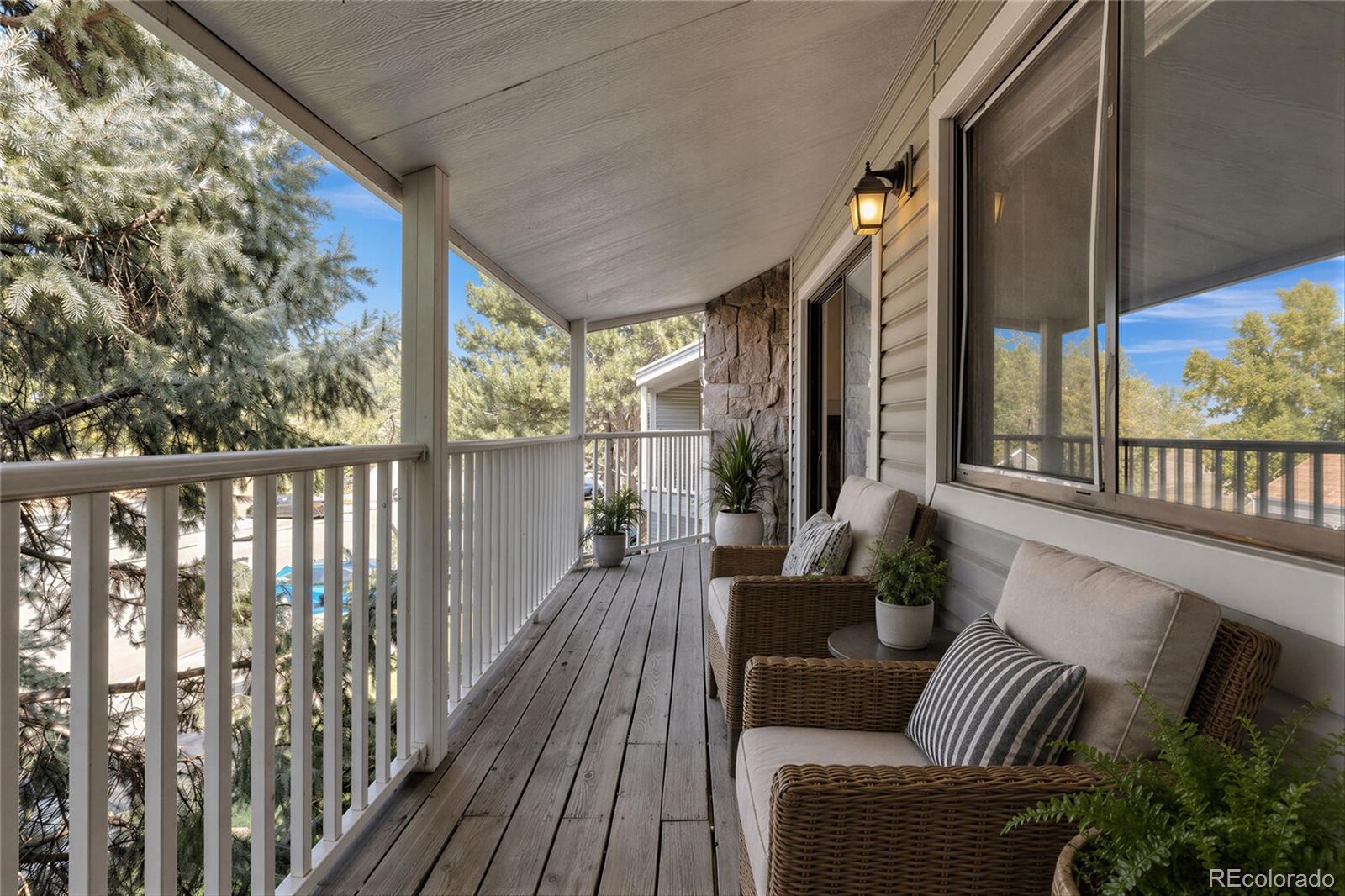 MLS Image #4 for 908 s walden way,aurora, Colorado
