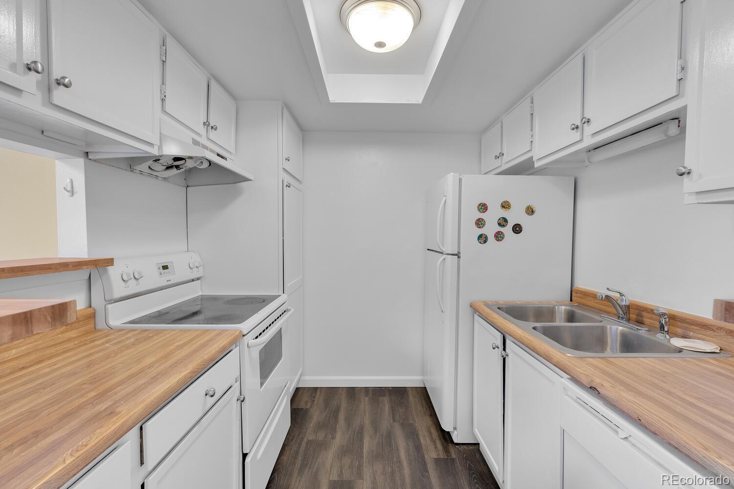 MLS Image #7 for 908 s walden way,aurora, Colorado