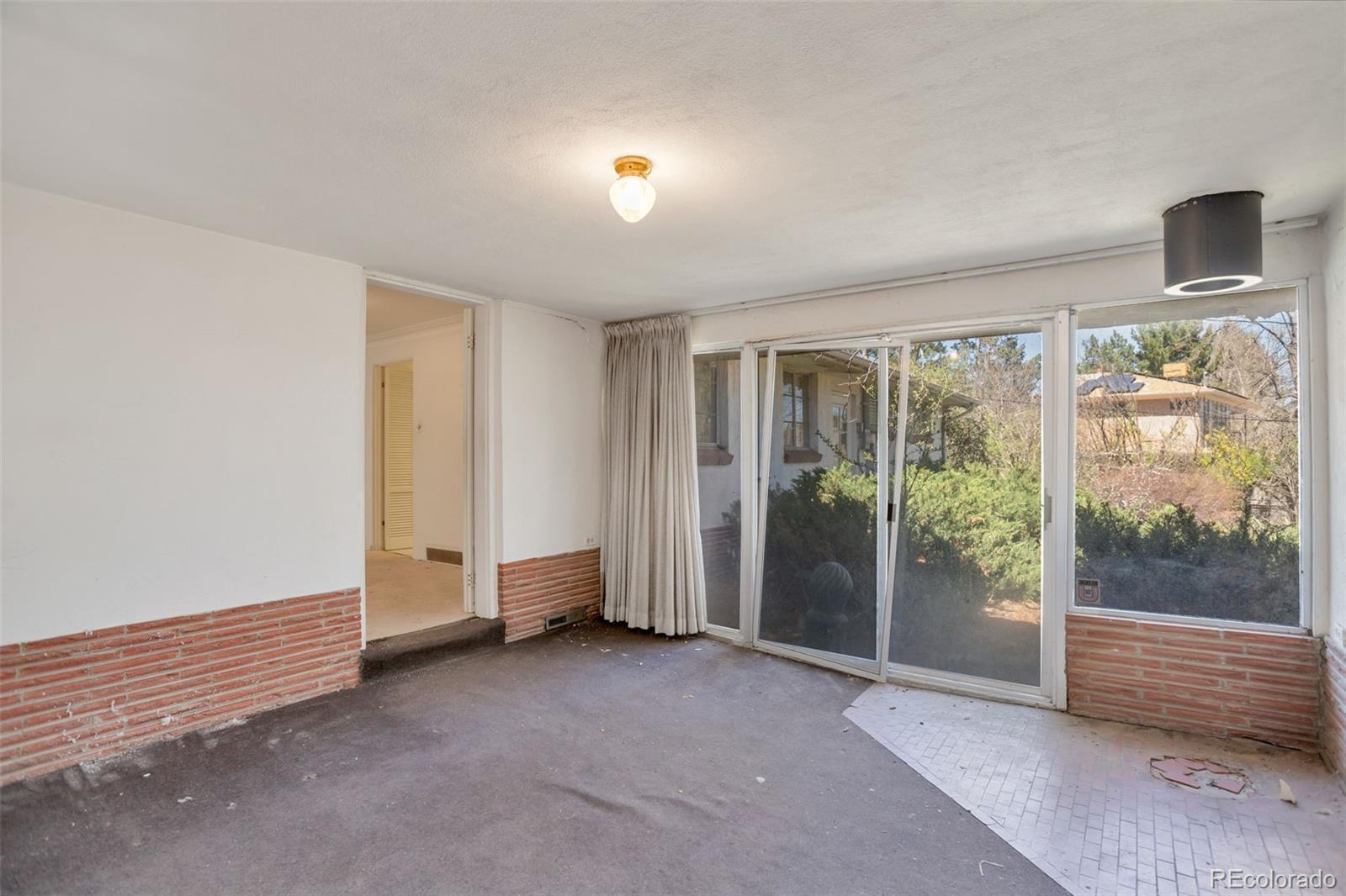 MLS Image #7 for 6805 e jewell avenue,denver, Colorado