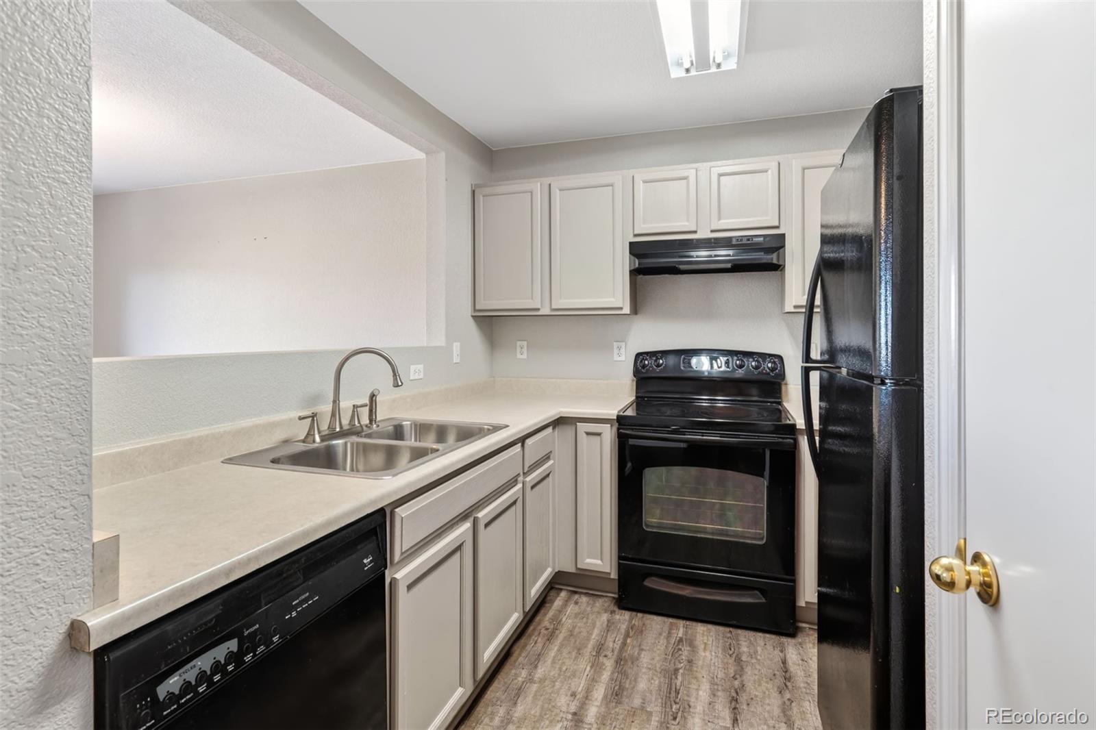 MLS Image #10 for 3825 e 94th avenue,thornton, Colorado