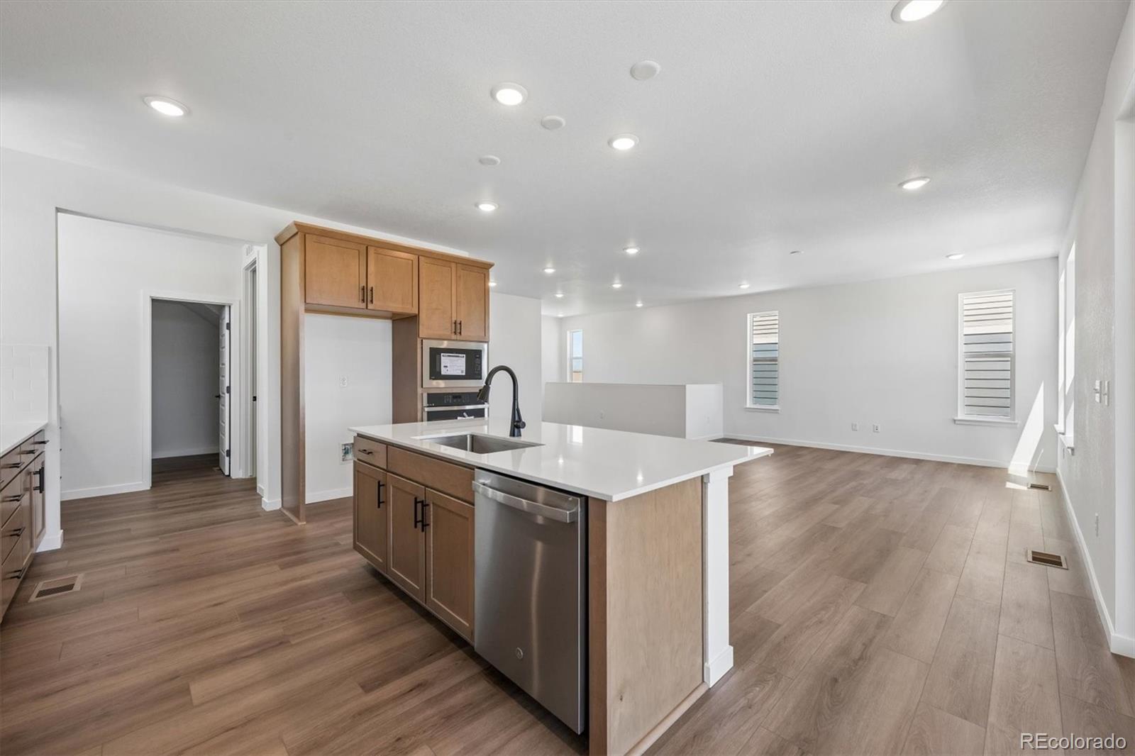 MLS Image #11 for 5761 s de gaulle court,aurora, Colorado
