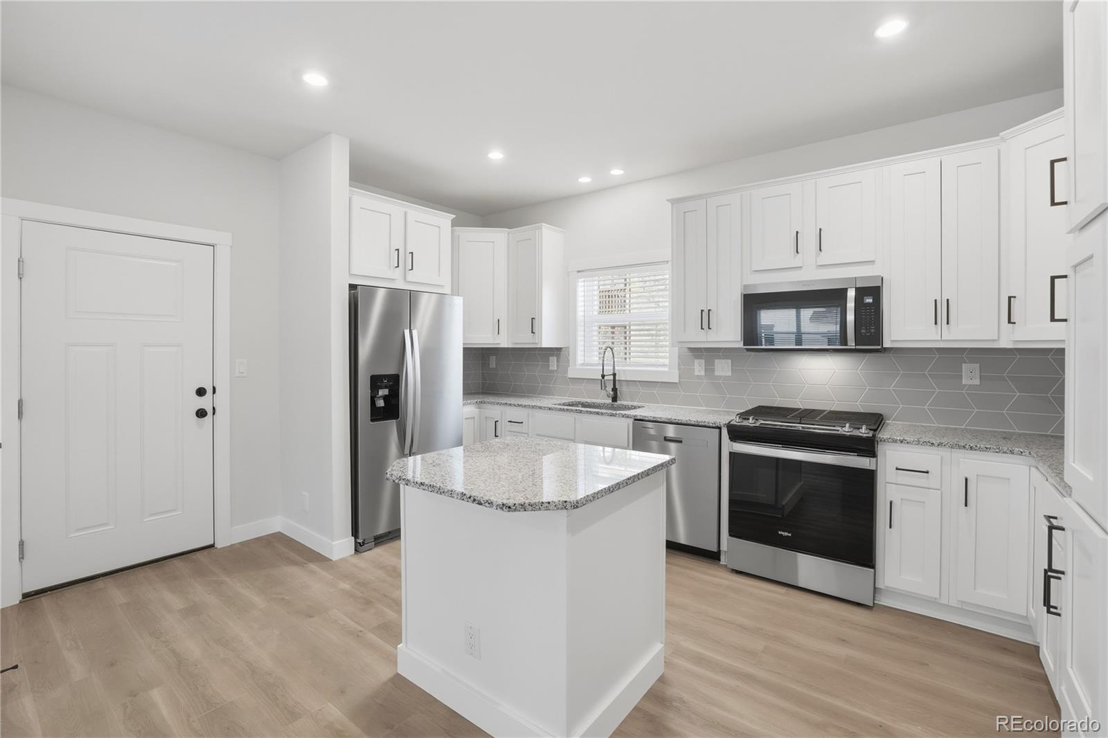 MLS Image #11 for 378  bluffs drive,eagle, Colorado