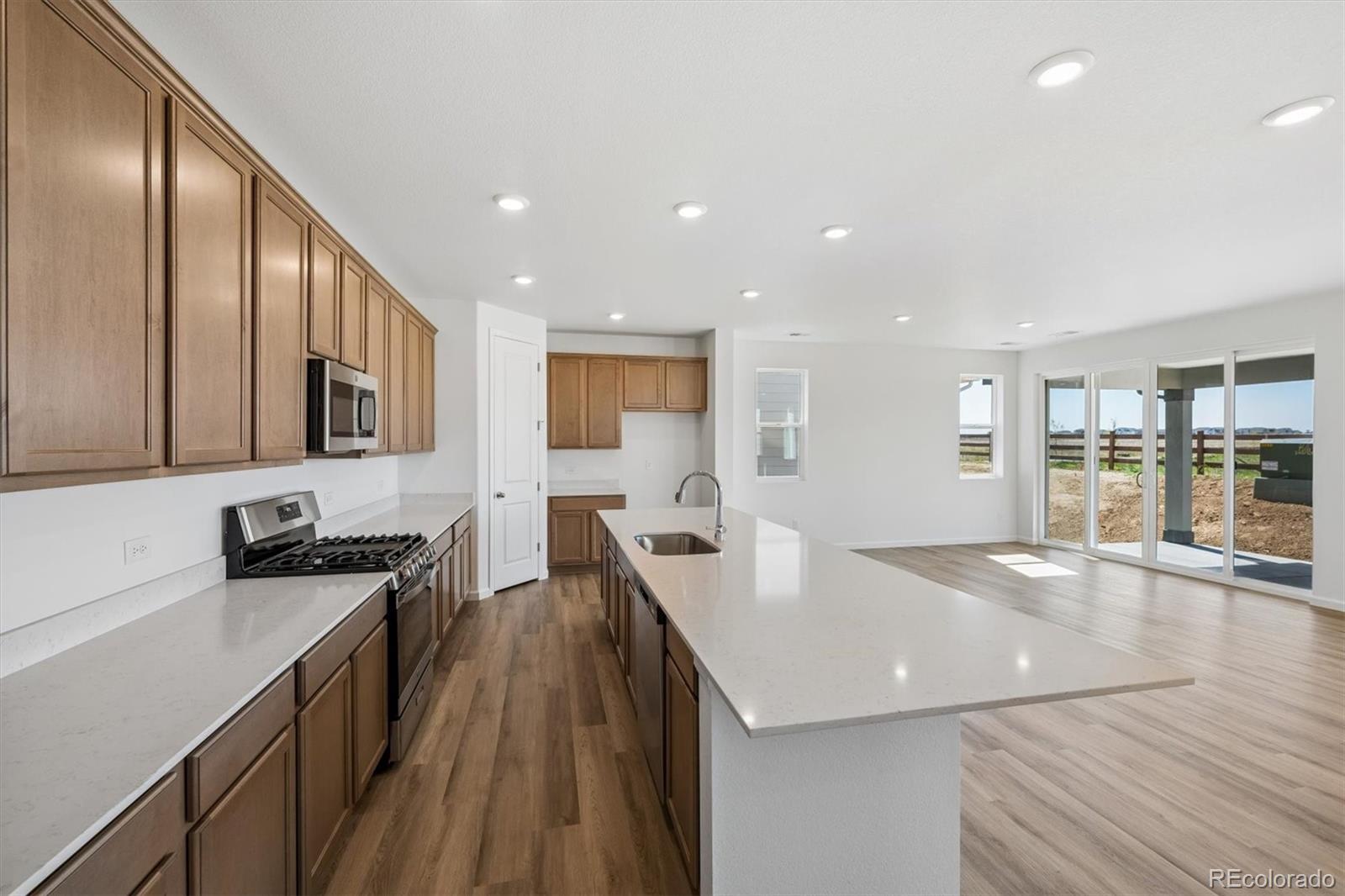 MLS Image #4 for 45944  wood thrush avenue,bennett, Colorado