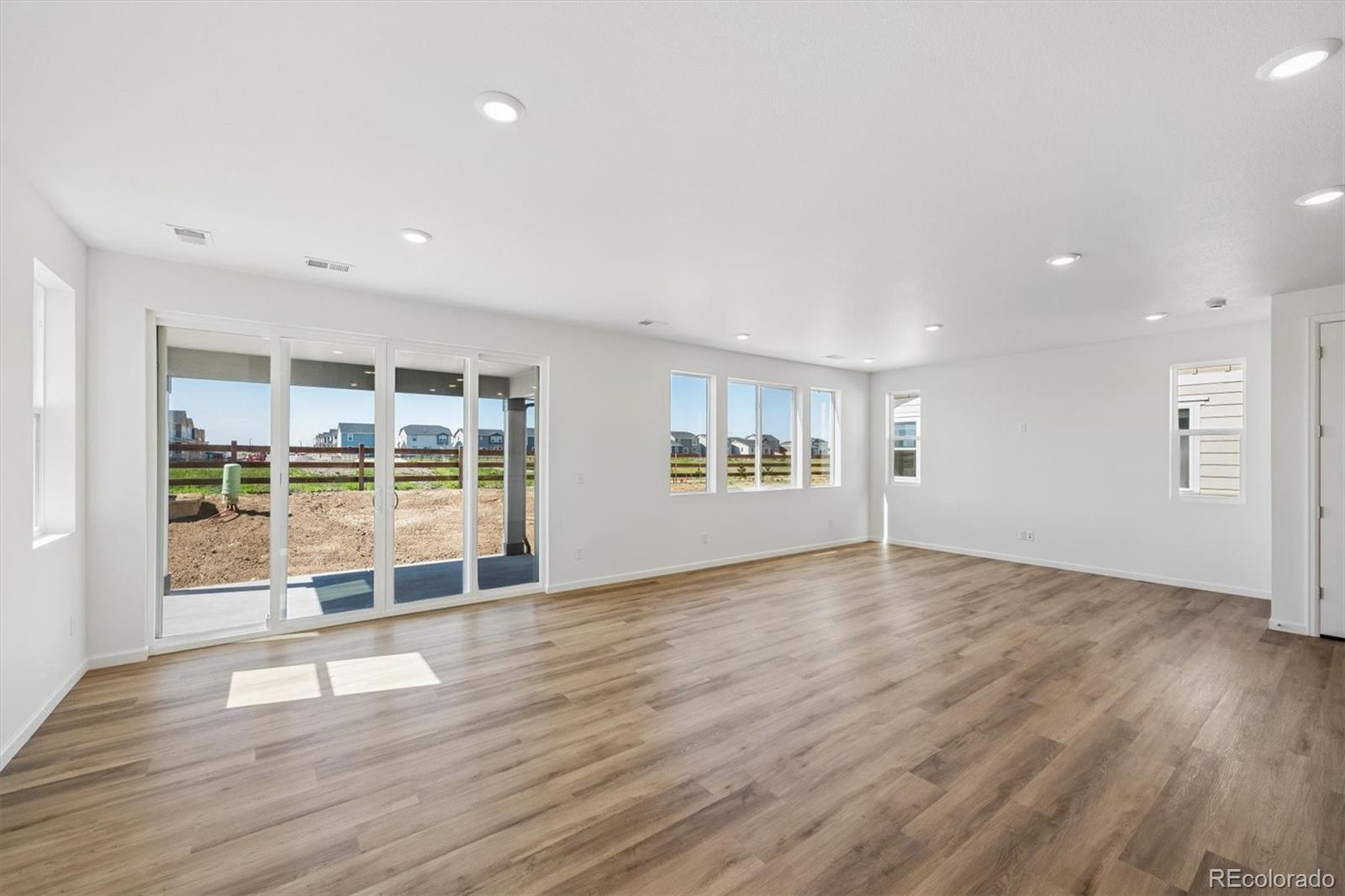 MLS Image #8 for 45944  wood thrush avenue,bennett, Colorado